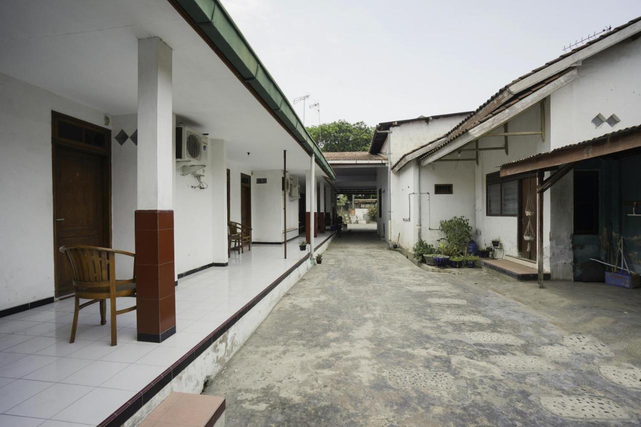 Hotel Tentrem Syariah Probolinggo Exterior photo