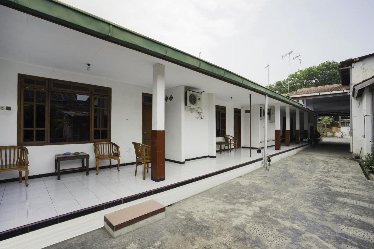 Hotel Tentrem Syariah Probolinggo Exterior photo
